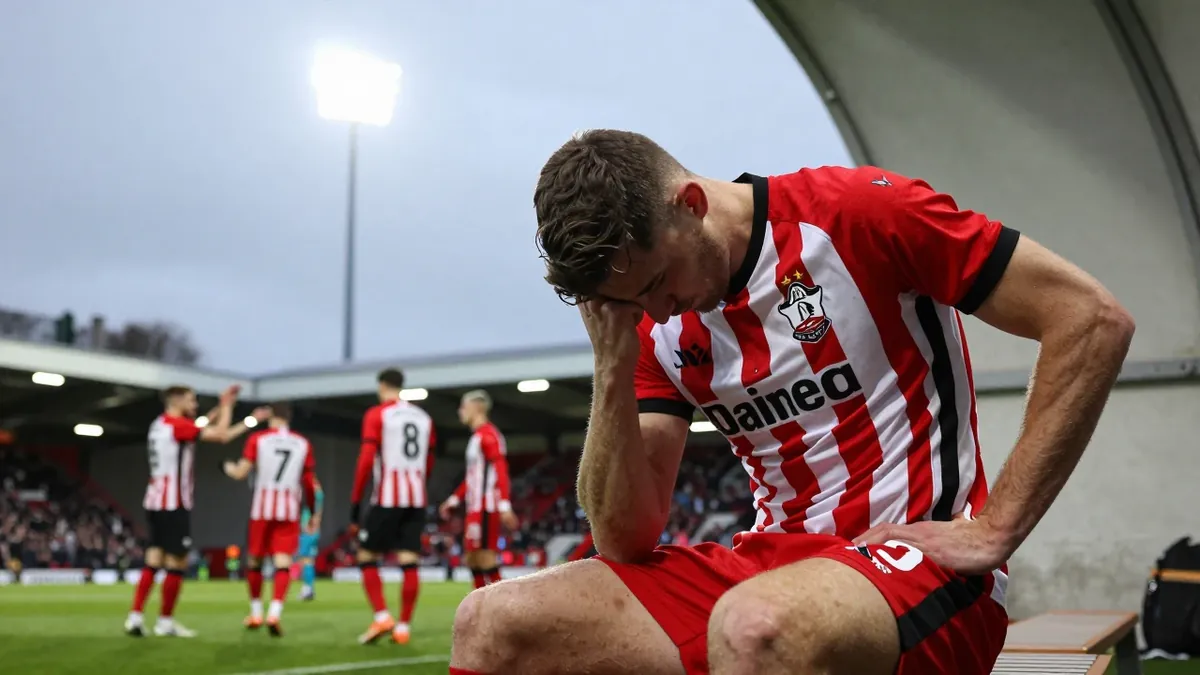 Wrexham's owners Ryan Reynolds and Rob MacElhenney released a video poking fun at Southampton's points-deducting spying...