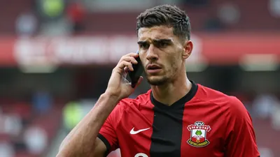 Southampton's Cameron Archer is reportedly being eyed by Wrexham for a potential loan deal, as the Saints close in on a...
